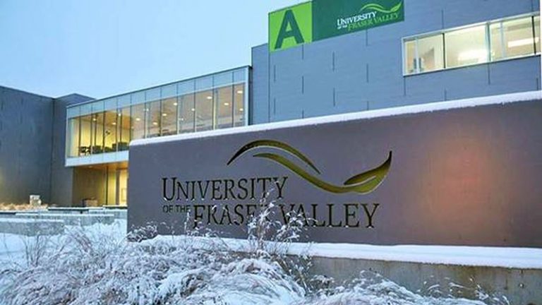 Hacker threatens Canadian University to dump student info unless the university pay a ransom